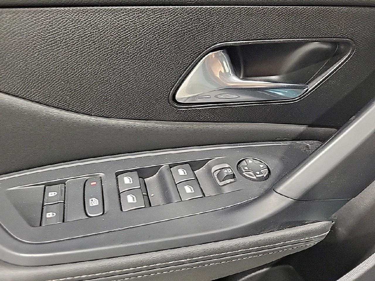 Peugeot 308 sw bluehdi 130ch s&s eat8 allure pack — photo 23