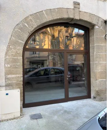 Local commercial 30m2 MORNAS