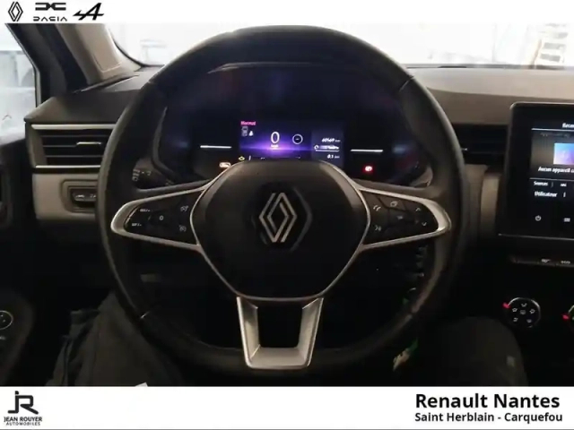 Renault Clio 1.0 tce 90ch evolution — photo 29