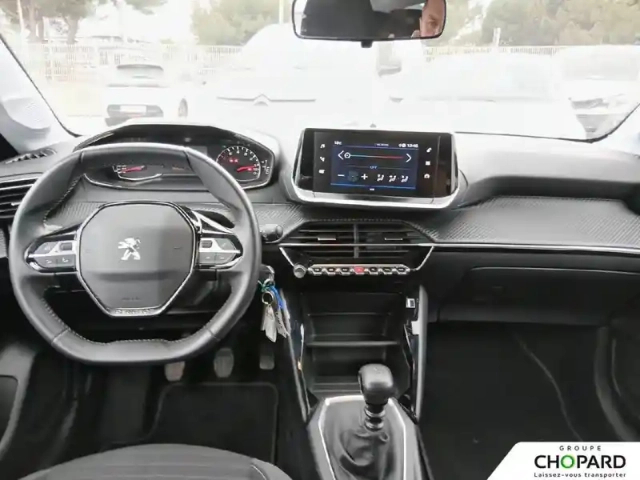 Peugeot 208 puretech 100 s&amp;s bvm6 — photo 15