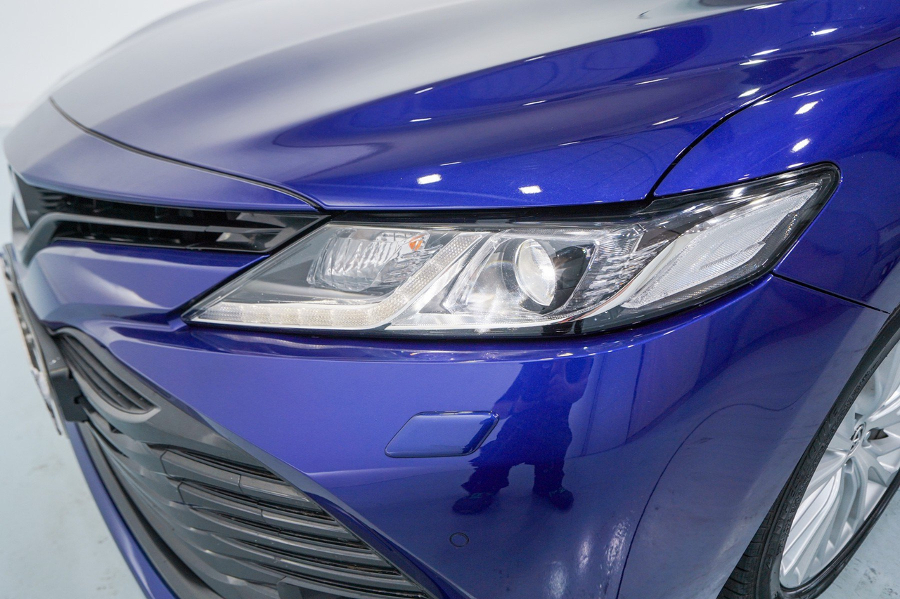 Toyota Camry — photo 10