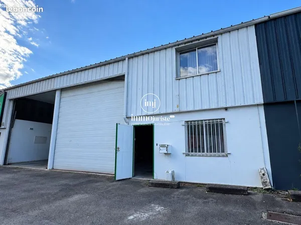 Local 139 m² Limoges