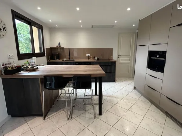 Maison 7 pièces 162 m²