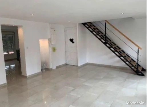 T3 Duplex 80 m² (100 m² au sol) - Centre-ville de Châlons-en-Champagne