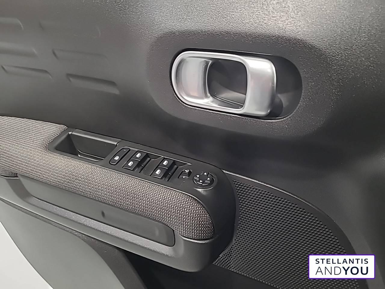 Citroën C3 Aircross puretech 130 s&s eat6 c-series — photo 15