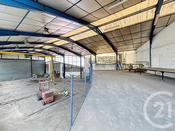 Local 1200 m²