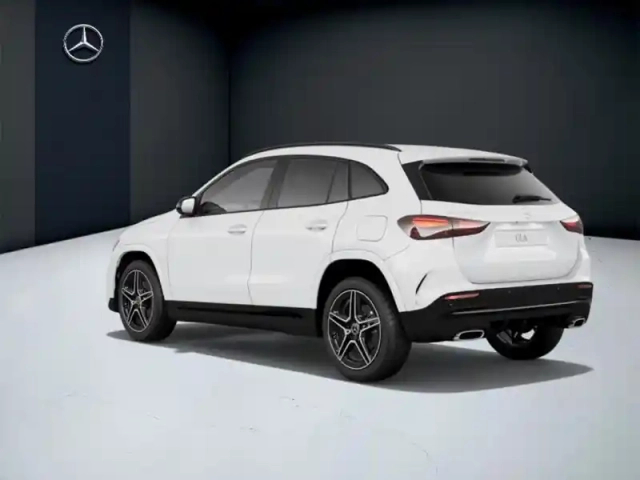 Mercedes Gla 200 d amg line — photo 3