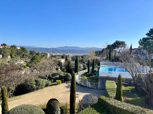 Location appartement, 3 chambres Aix-en-Provence d'1 mois min à 6 mois
