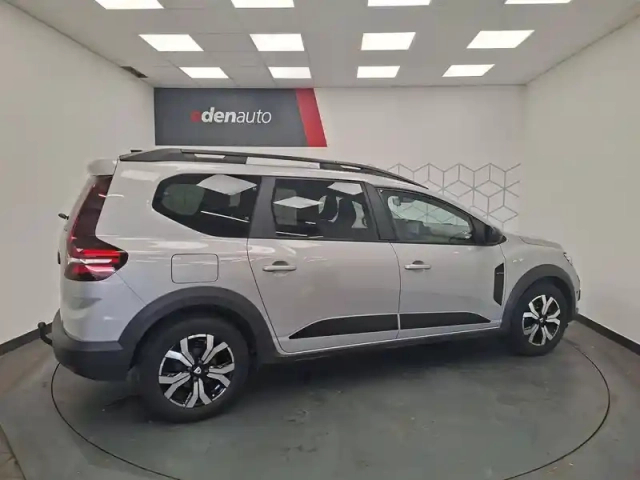 Dacia Jogger eco-g 100 7 places — photo 19