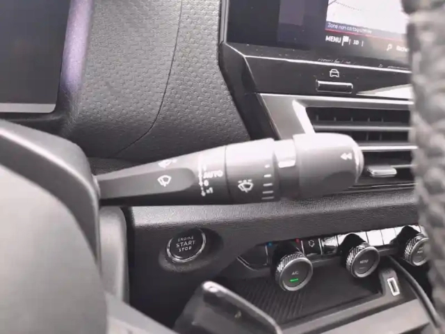 Citroën C4 puretech 130 s&amp;s eat8 shine pack — photo 18