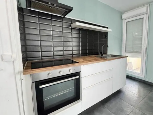 Location studio Sevran - 33sqm2 - proche CDG