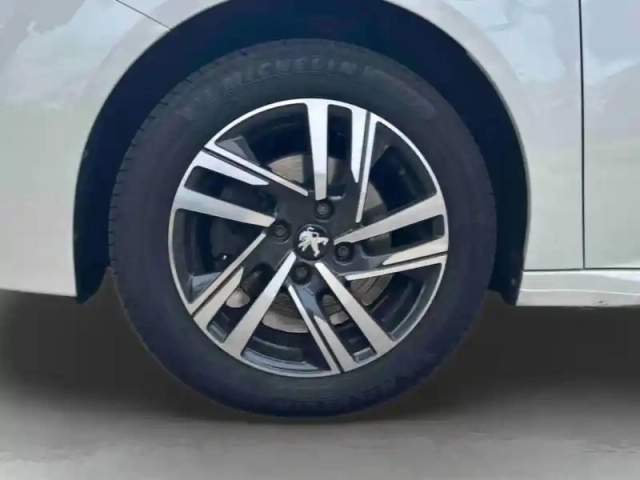 Peugeot 208 1.2 puretech 100ch s&amp;s allure eat8 — photo 26