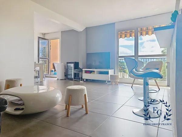 Appartement T4/T5 Séjour 40 m2 avec grand balcon