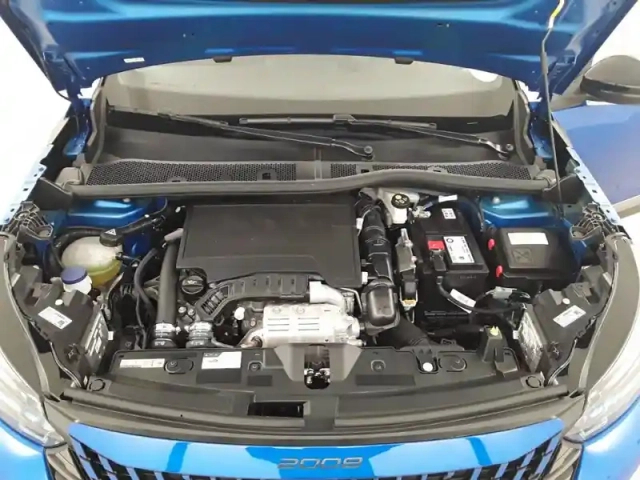 Peugeot 2008 puretech 130 s&amp;s eat8 — photo 87