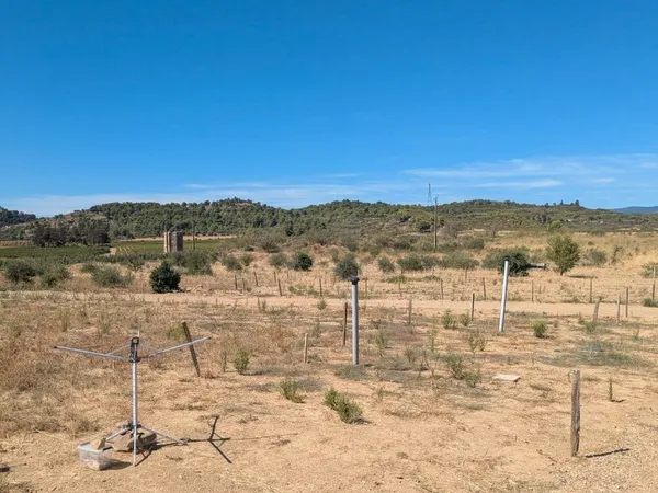 Terrain constructible avec parcelle agricole attenante