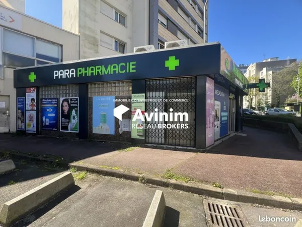 Local commercial 55 m² Sèvres