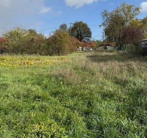 Terrain constructible 768 m²