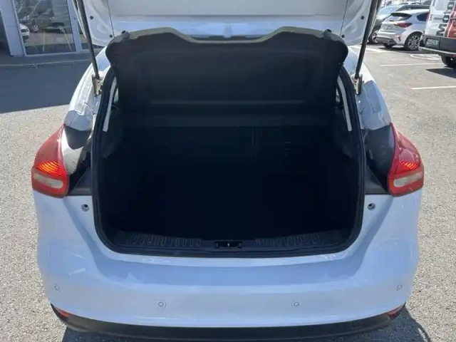 Ford Focus 1.0 ecoboost 125ch stop&amp;start titanium — photo 7