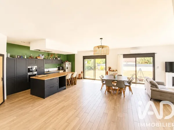 Maison 6 pièces 146 m²