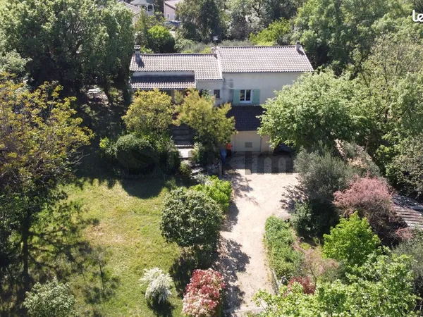 Villa 6 pièces 100 m²