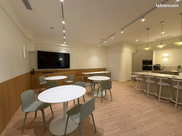 Bureaux 280 m²