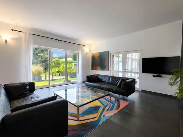 Maison 7 pièces 206 m²