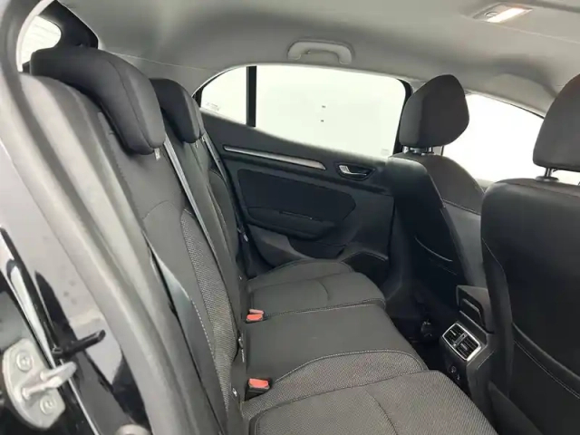 Renault Megane iv berline blue dci 115 edc — photo 50