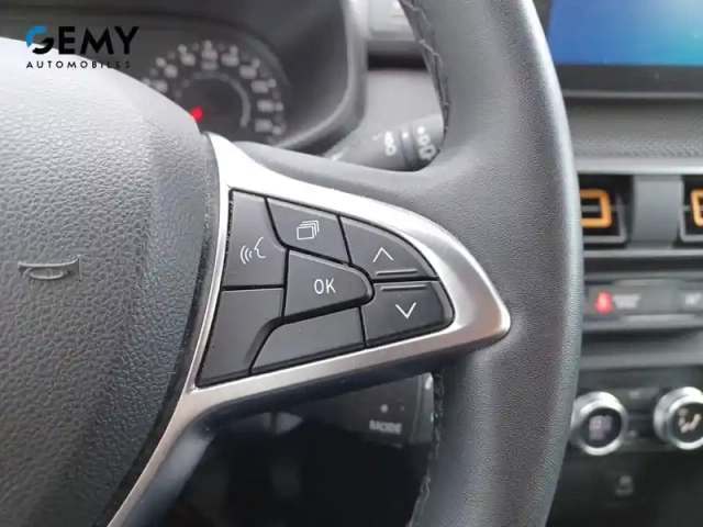 Dacia Sandero eco-g 100 — photo 15