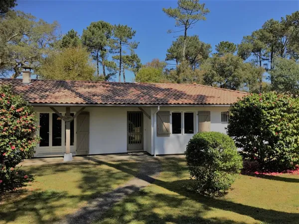 CAPBRETON / HOSSEGOR - MAISON MEUBLÉE 4 CHAMBRES - JARDIN 1 000 m² - LOCATION AU MOIS