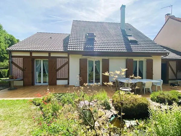 Maison 8 pièces 135 m²