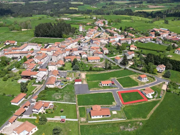 Terrain 718 m²