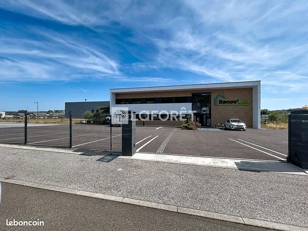 Entrepôt 1466 m² VAIVRE ET MONTOILLE