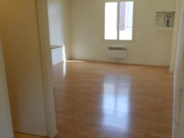 T1 d'environ 31.89 m² - Quartier des Chartrons