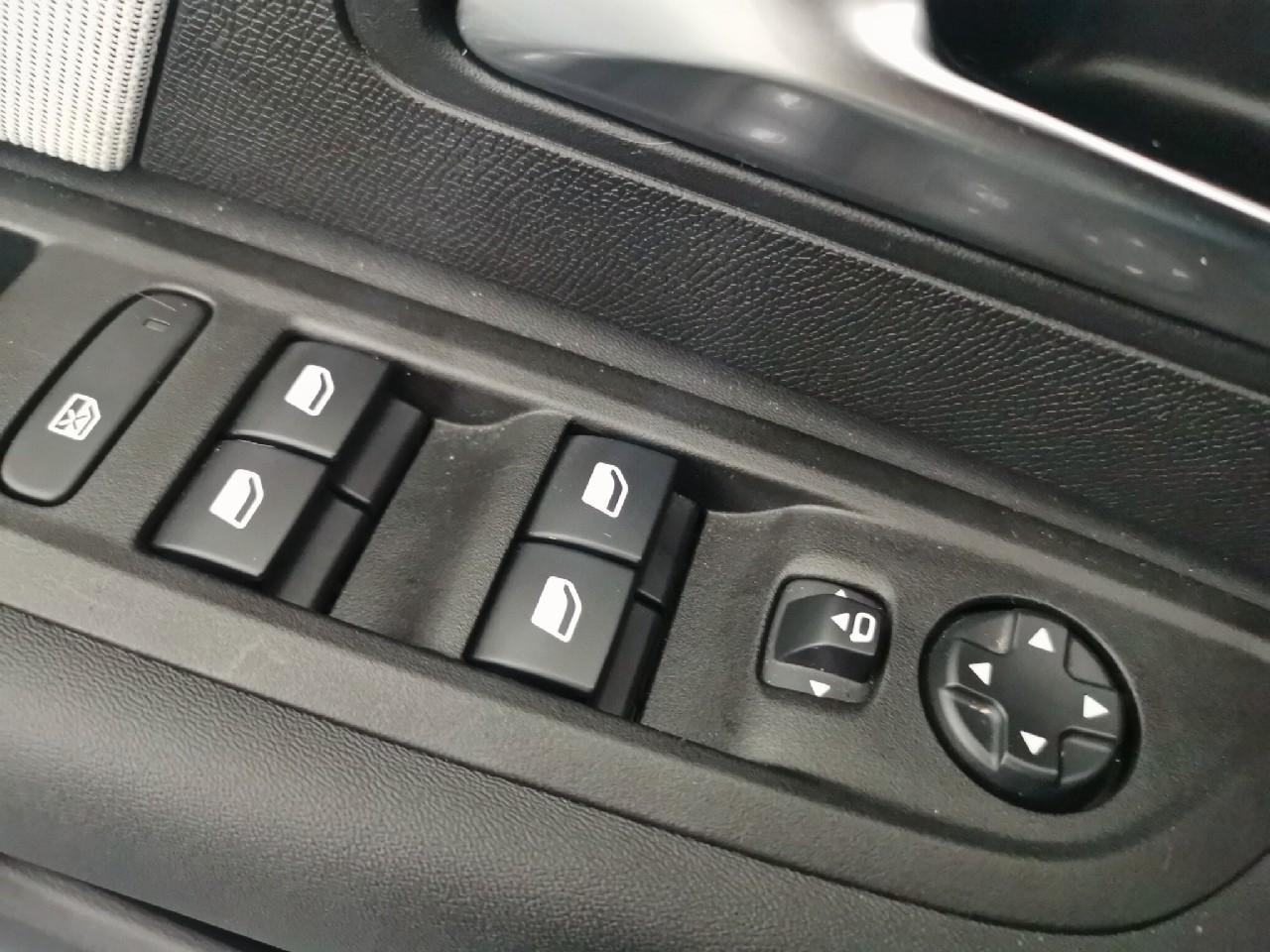 Citroën C4 hybride 136 e-dcs6 max — photo 26