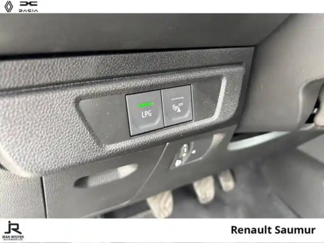 Dacia Sandero 1.0 eco-g 100ch expression -24 — photo 15