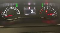 Peugeot 2008 1.2 PureTech 130ch S&S Style EAT8 — photo 10