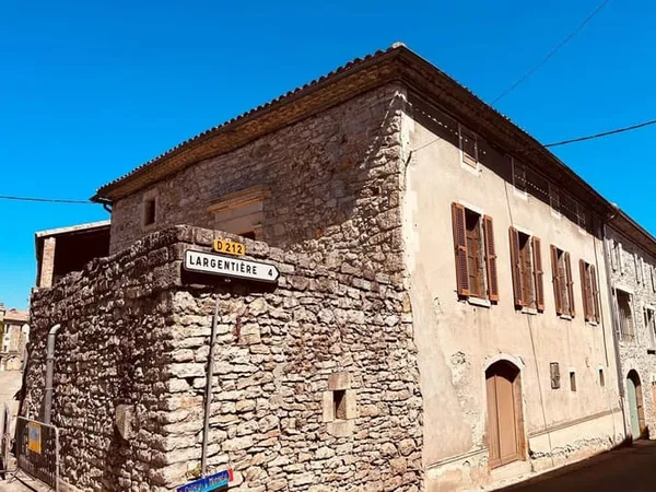 Maison 5 pièces 145 m²