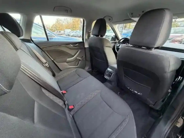 Skoda Kamiq 1.0 tsi evo 110ch ambition — photo 11