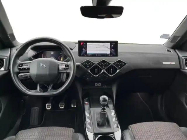 Ds Ds 3 crossback essence 100 performance line + caméra gps carplay radar av/ar 1ère main — photo 10