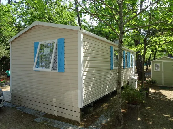 Logement atypique Vente Saint-Georges-de-Didonne 4p 32m² 21000€