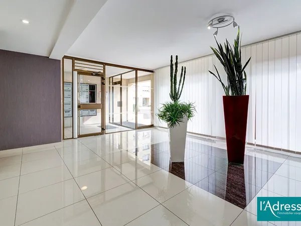 REIMS - T4 RESIDENCE MEDITERRANEE