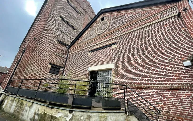 Photo 1