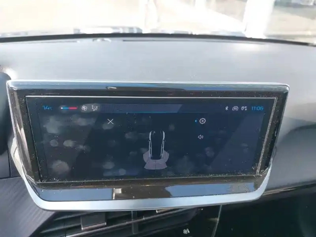 Peugeot 208 puretech 75 s&amp;s bvm5 — photo 38