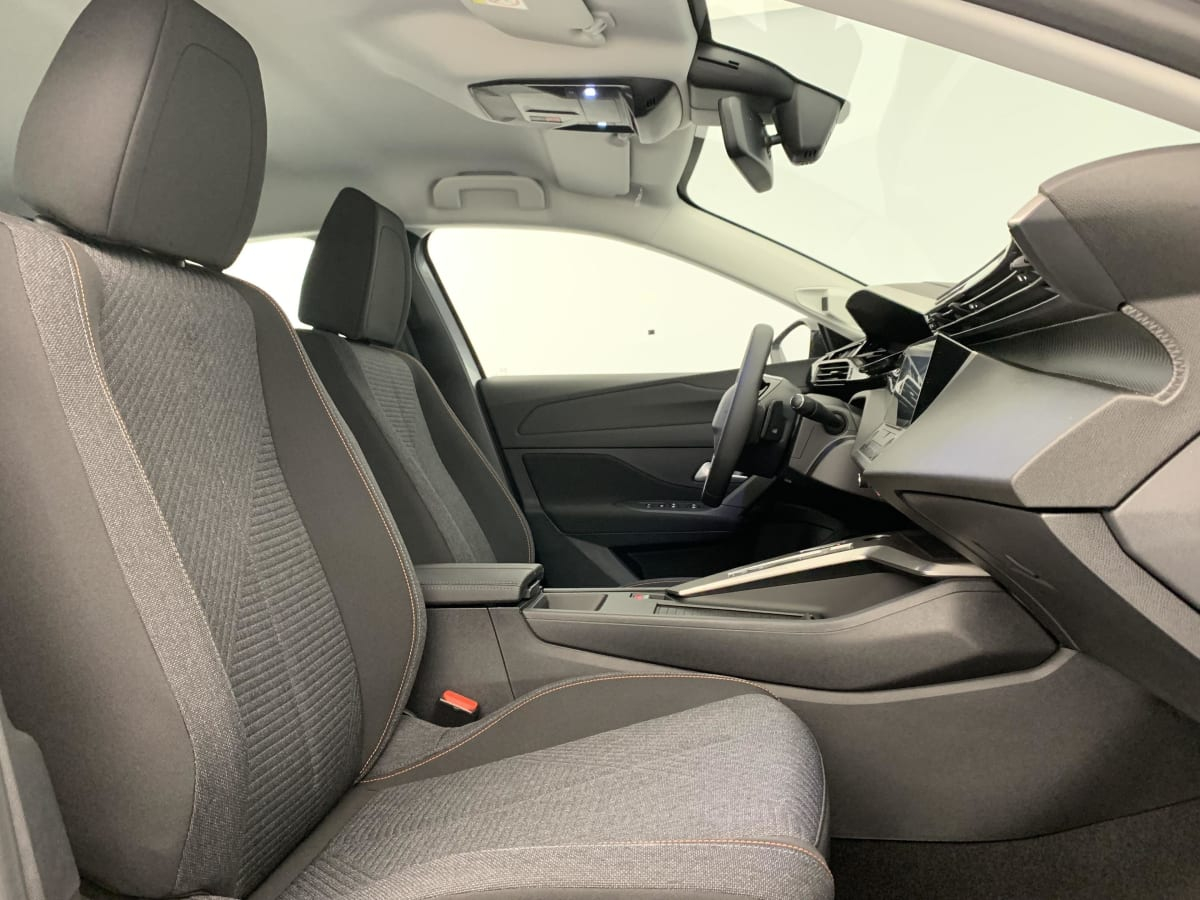 Peugeot 308 — photo 9