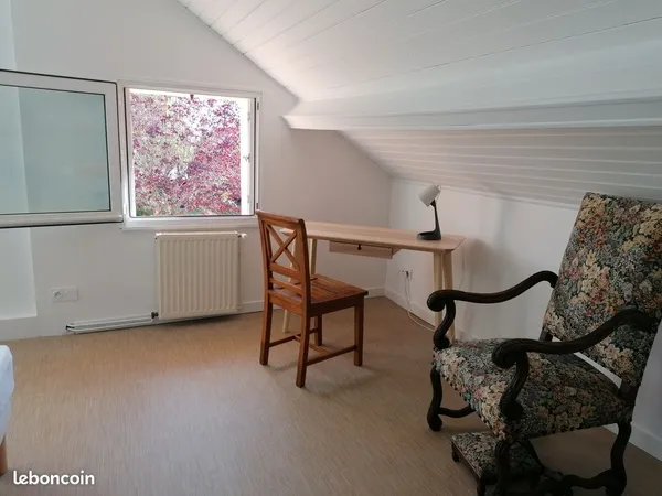 Location d'une chambre meublée chez l'habitant de 19 m²