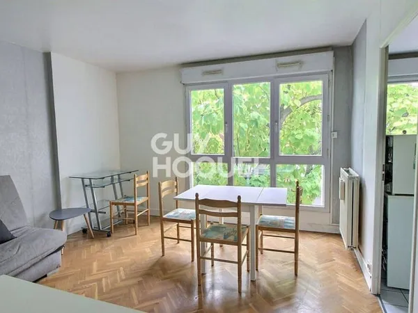 Studio 1 pièce 30 m²