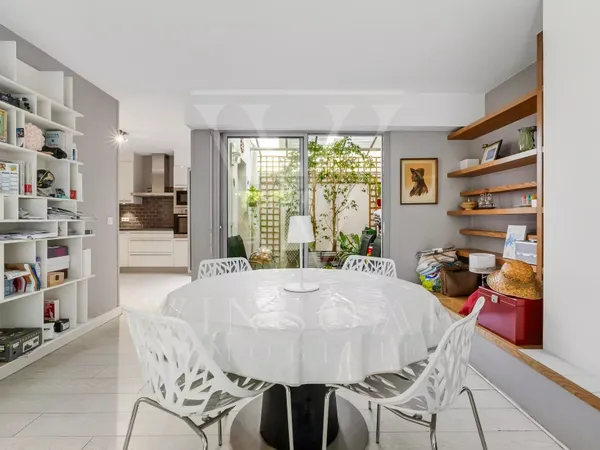 Duplex lumineux avec jardin privatif à Cannes