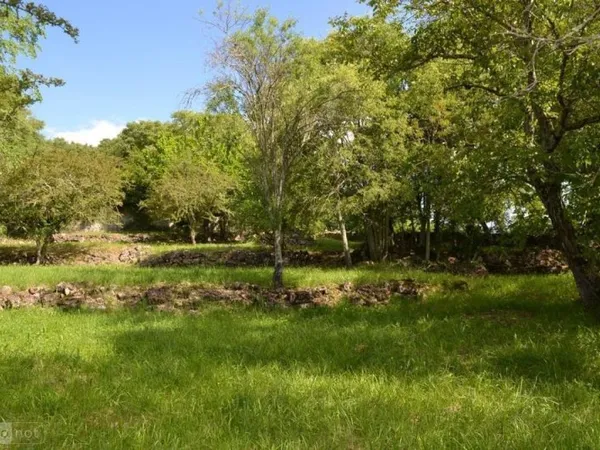 Terrain 1583 m²