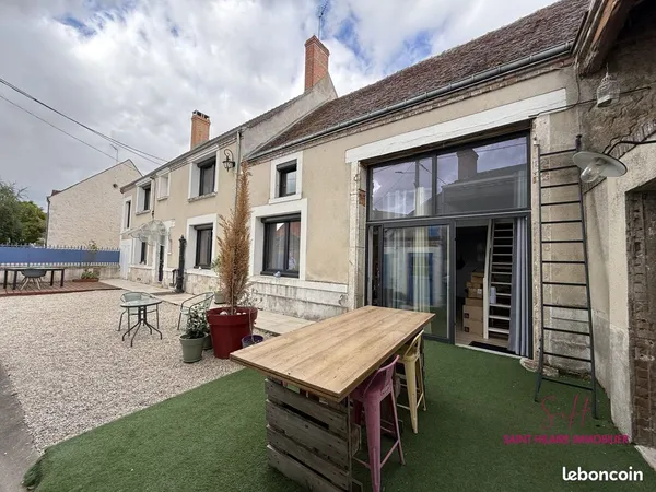 Maison 9 pièces 270 m²