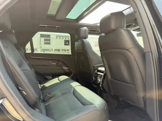 Land Rover Range Rover sport 3.0 p440e 440ch phev dynamic hse — photo 13